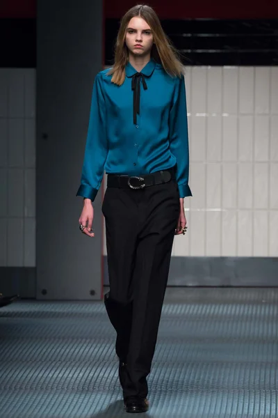 Look 9